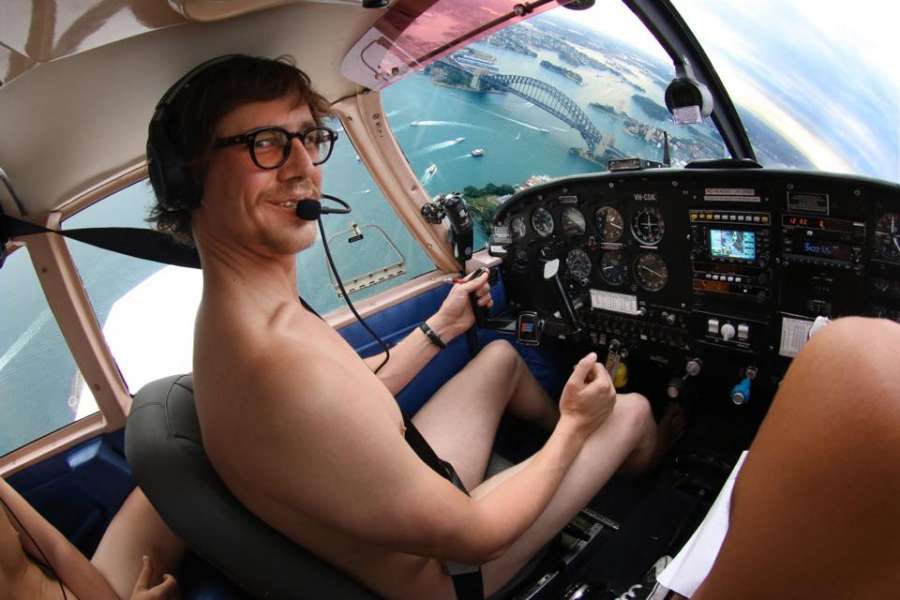 Naked pilot
