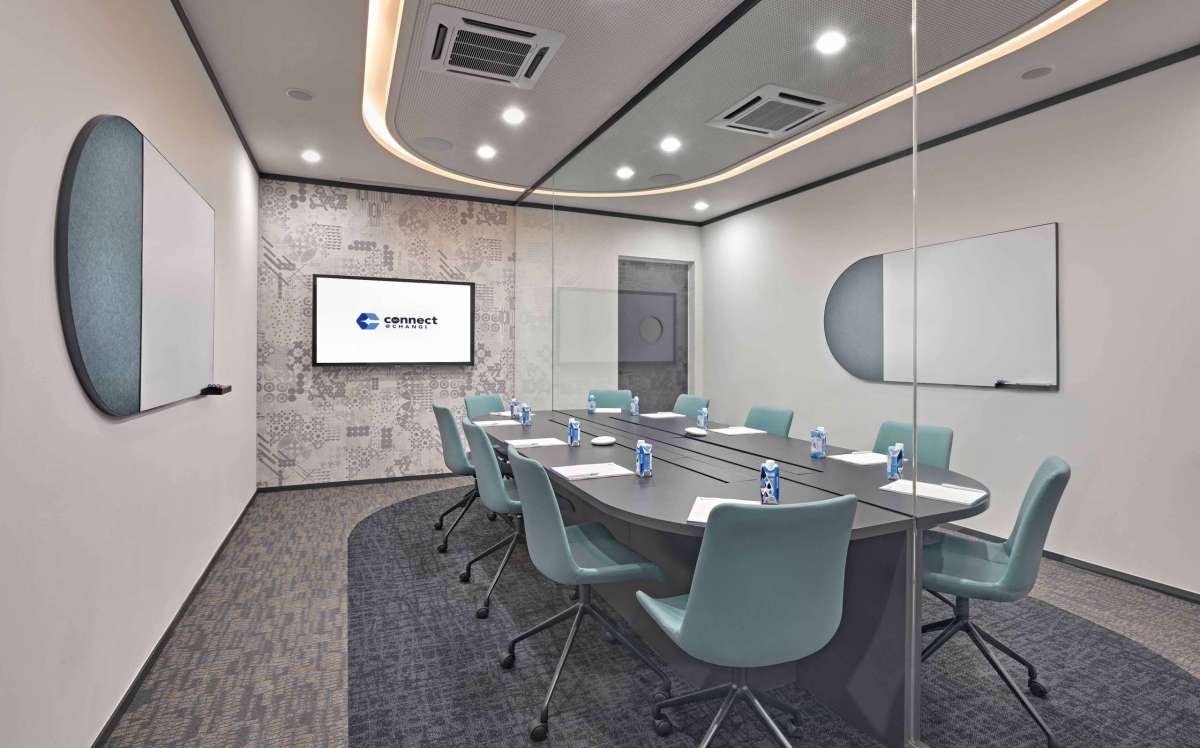 connect MEETING ROOM scaled e1613991547562